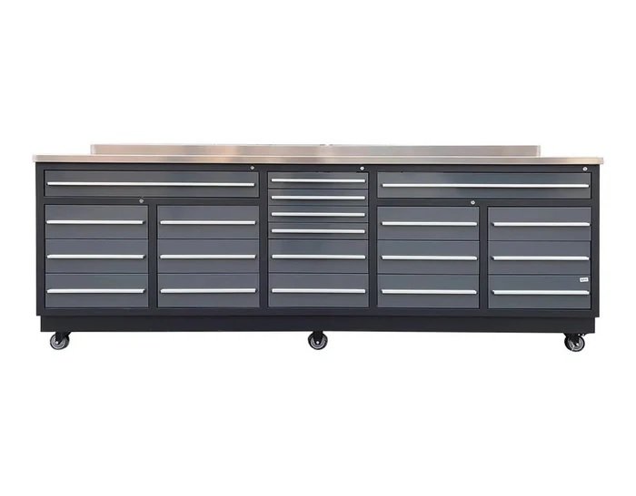 Evaluating a 2.8m Stainless Steel Workbench for Australian Industrial Workshops