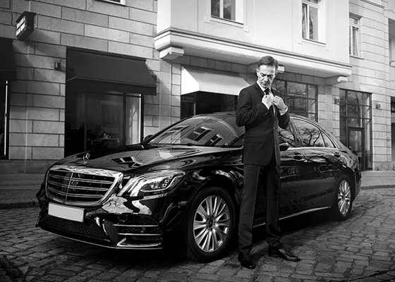 Crawley Taxi to Gatwick Airport: Fast, Reliable & Affordable Transfers with Fenix Cars